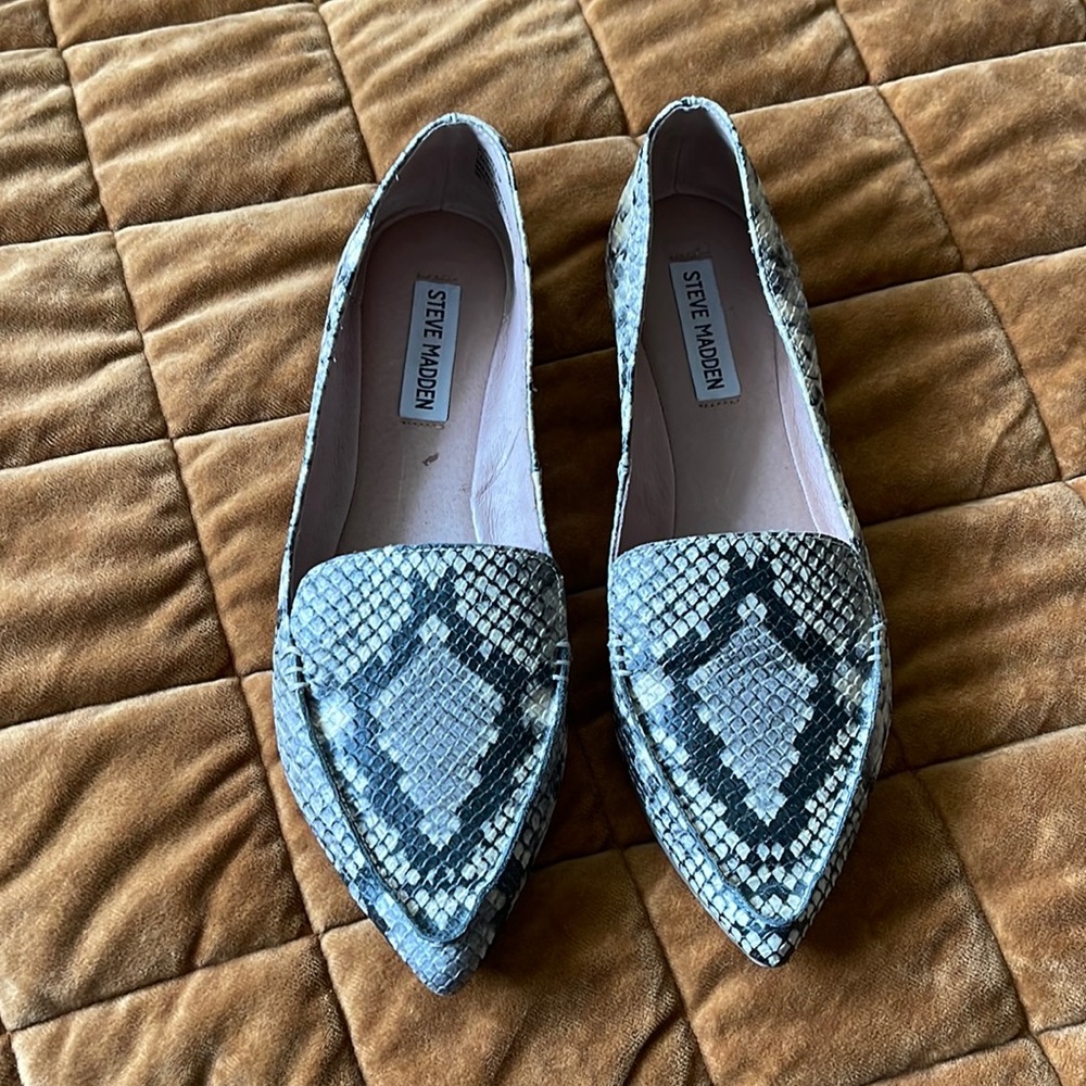Steve Madden Feather Loafer